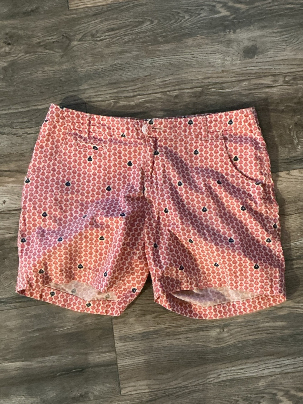Sailboat Pattern Shorts - Columbia - PFG Fishing - Size 8 - Summer 100% Cotton